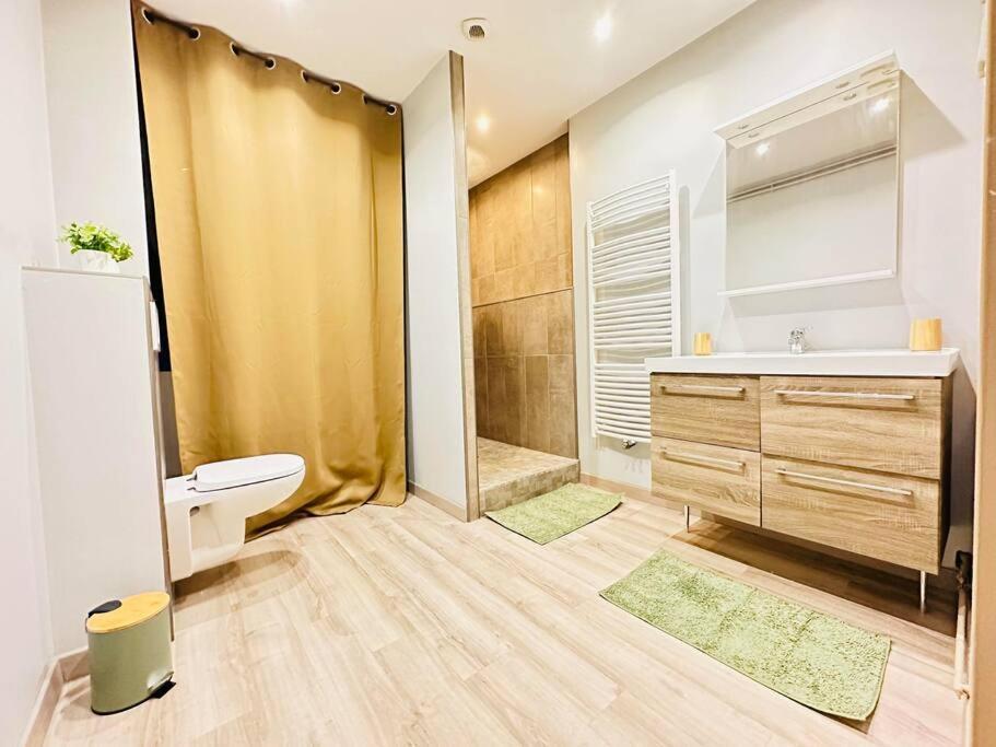 Au Coeur De Bruyeres Apartment ภายนอก รูปภาพ