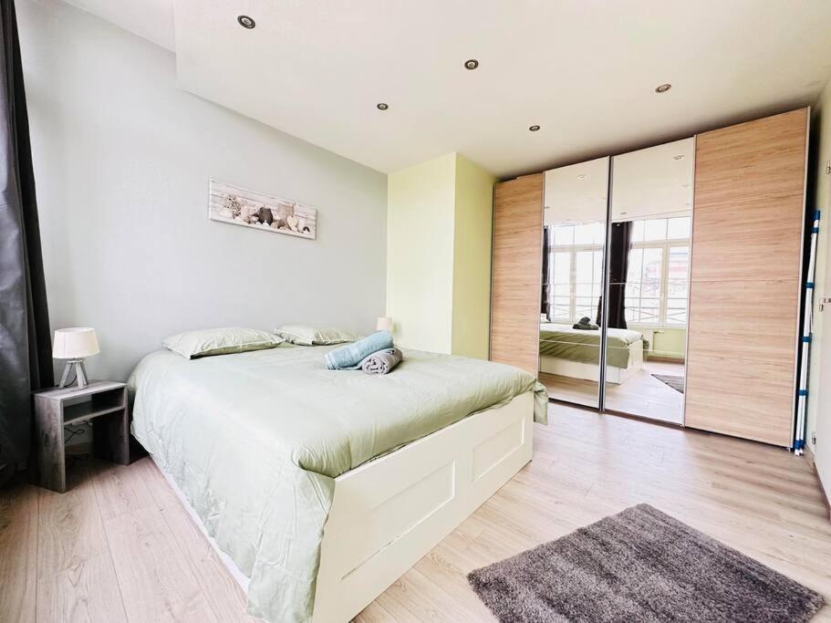 Au Coeur De Bruyeres Apartment ภายนอก รูปภาพ