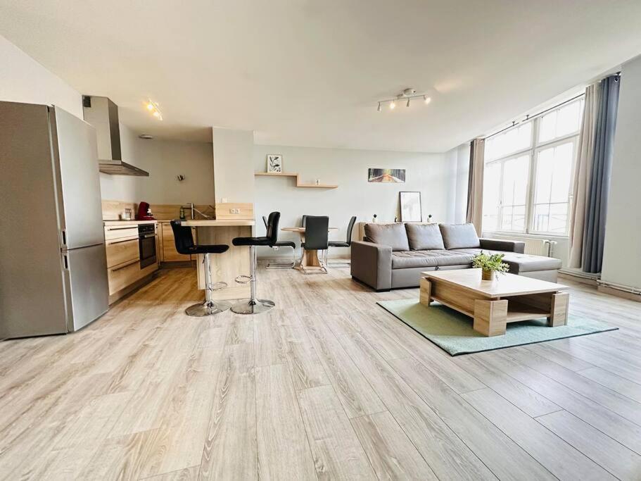 Au Coeur De Bruyeres Apartment ภายนอก รูปภาพ